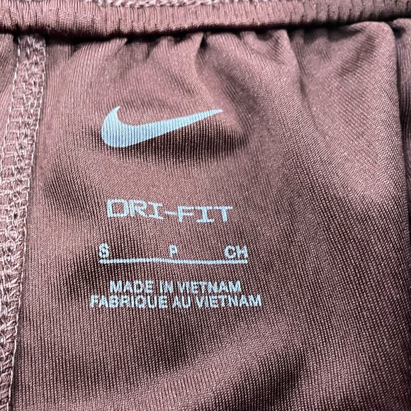 Nike Fly Men’s Basketball Swoosh Crossover Shorts Size Small Rare red/brown - Picture 13 of 13